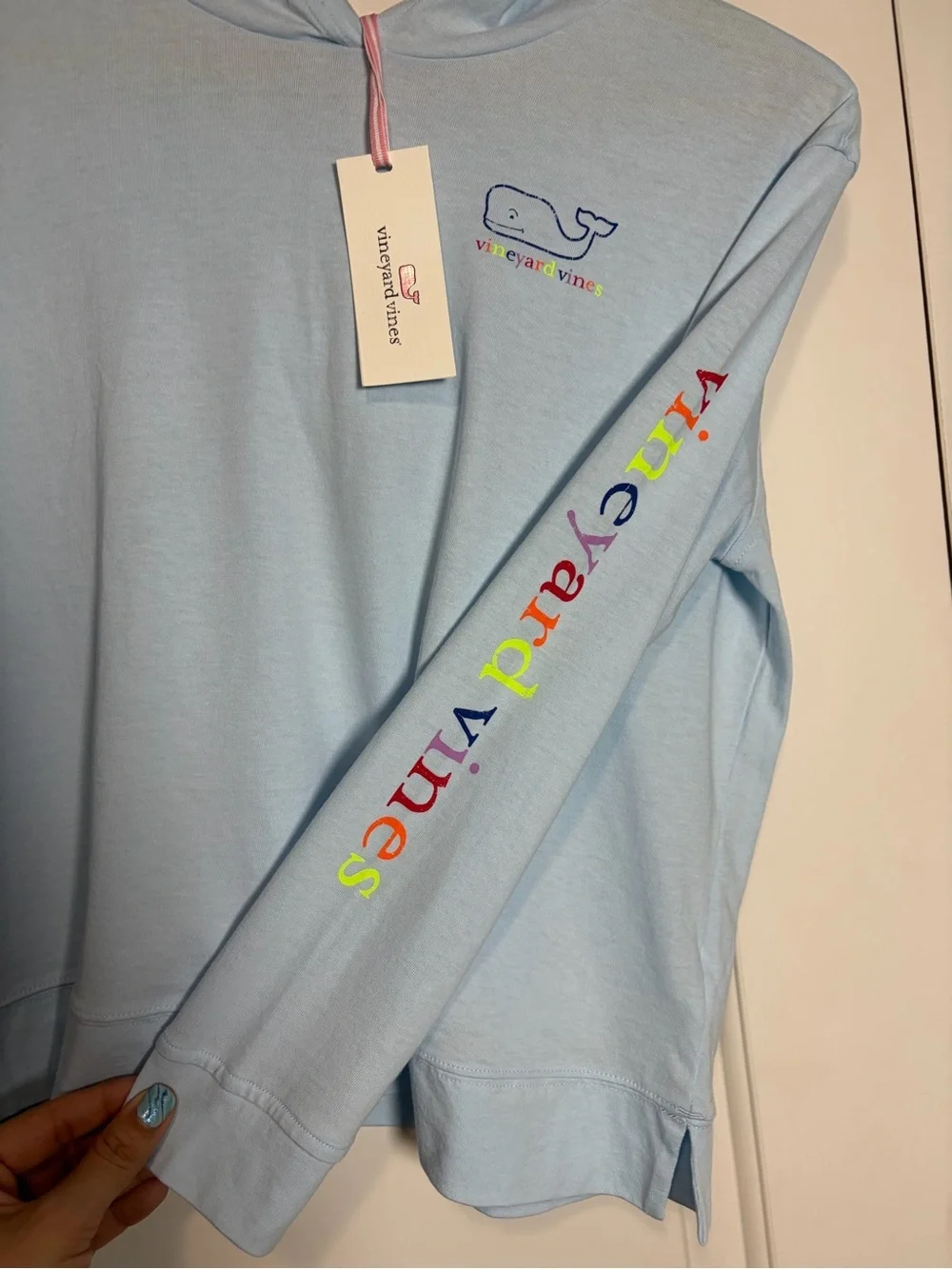 NWT Vineyard Vines Light Blue Hooded Pullover with Whale & Rainbow Logo Youth L